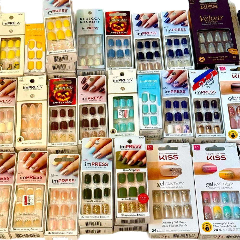 imPRESS and KISS Press-On Nail Set